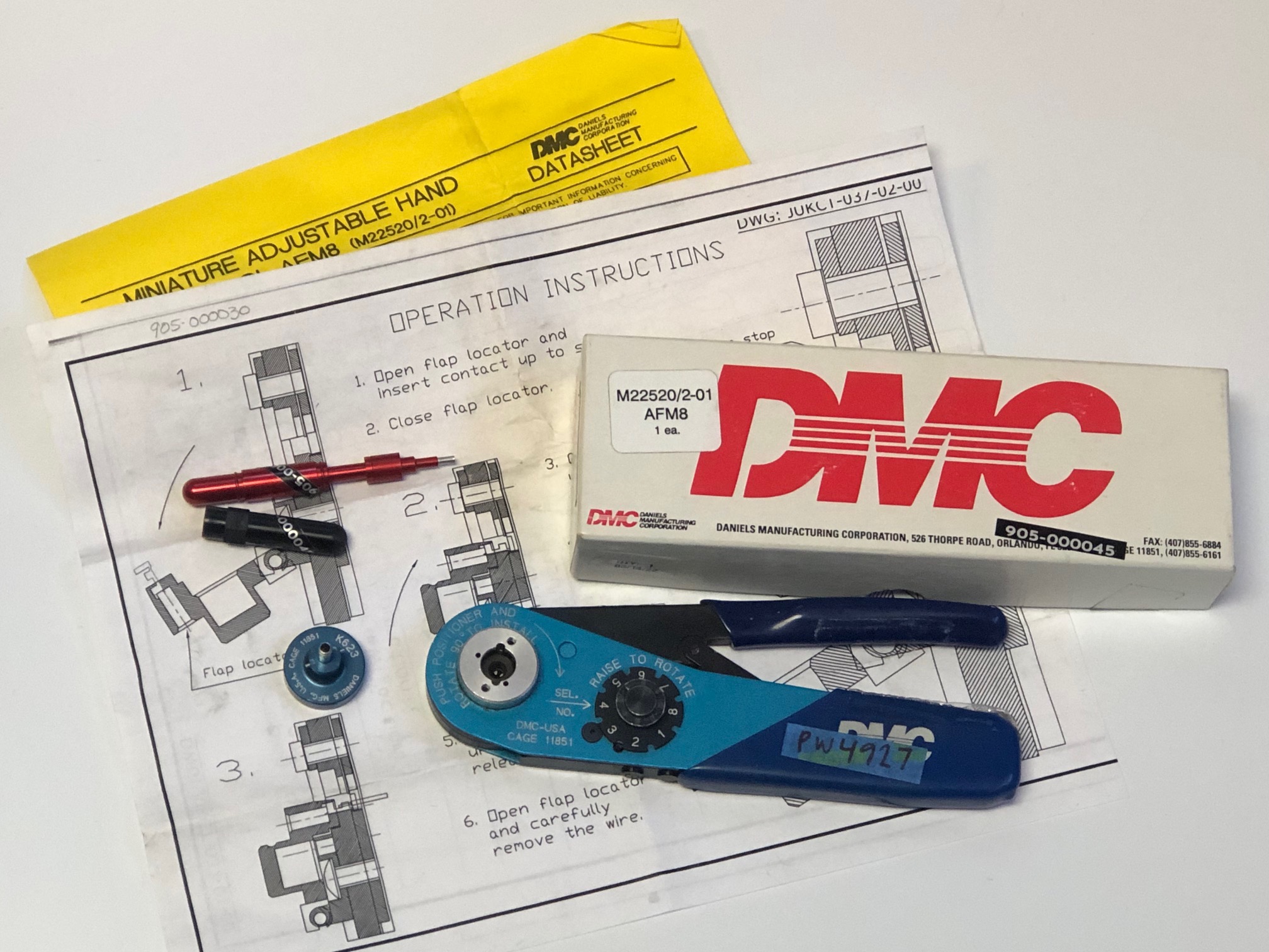 AFM8 crimping hand tool.  Slightly used with box and K623